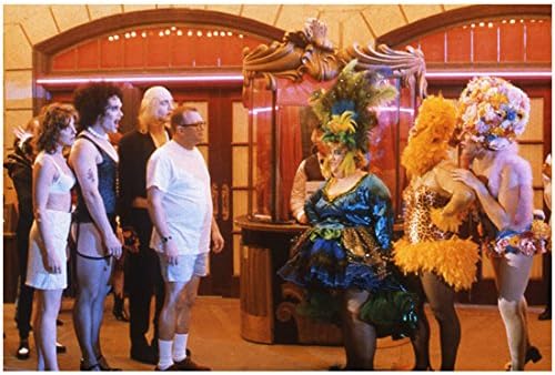 Шоуто на Дрю Кери (сериал 1995 - 2004) КАРТИНАТА е с РАЗМЕРИ 8 на 10 инча от слайд-шоу, облечени като герои от филм на ужасите Роки kn